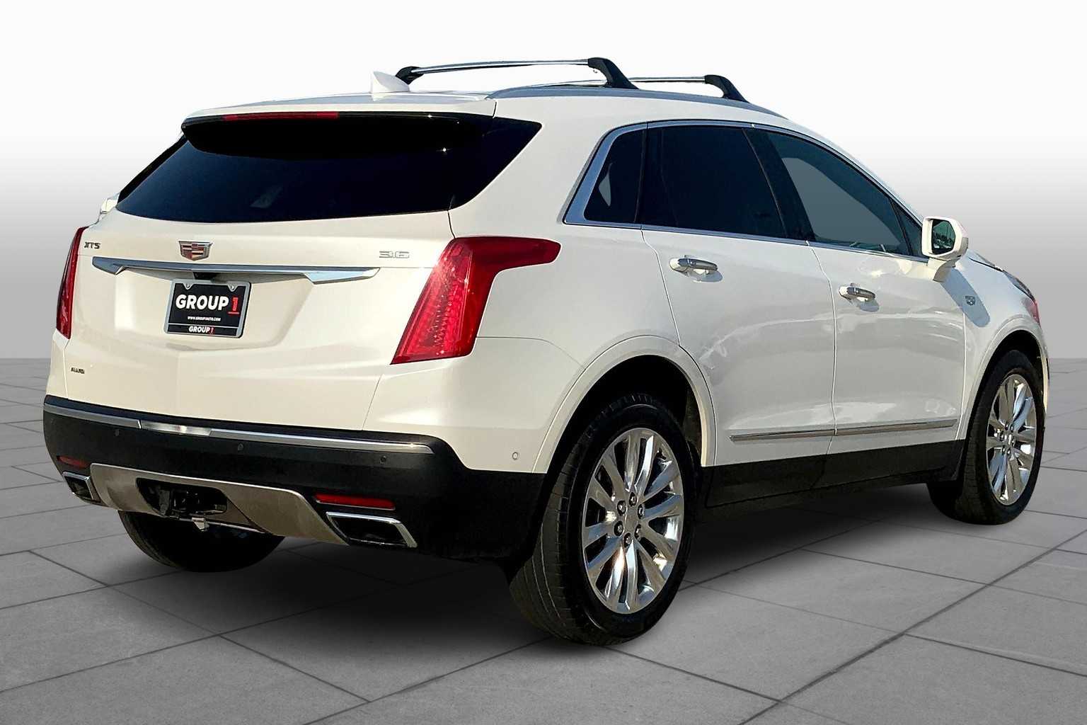 2017 Cadillac XT5 Platinum photo 11