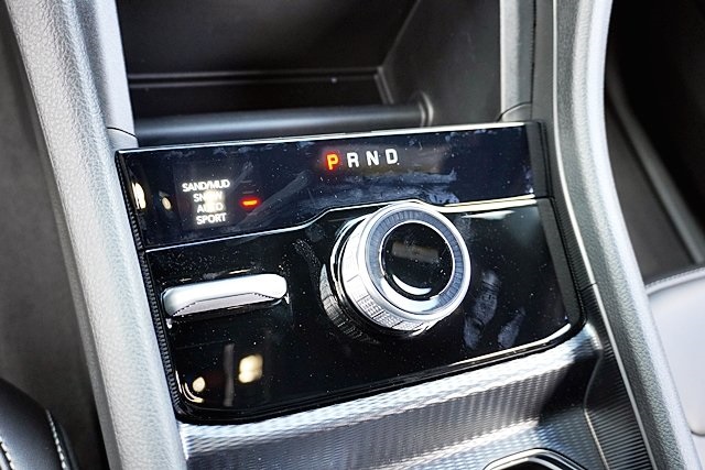 New 2025 Baltic Gray Metallic Clear-Coat Exterior Paint Jeep Limited image 37