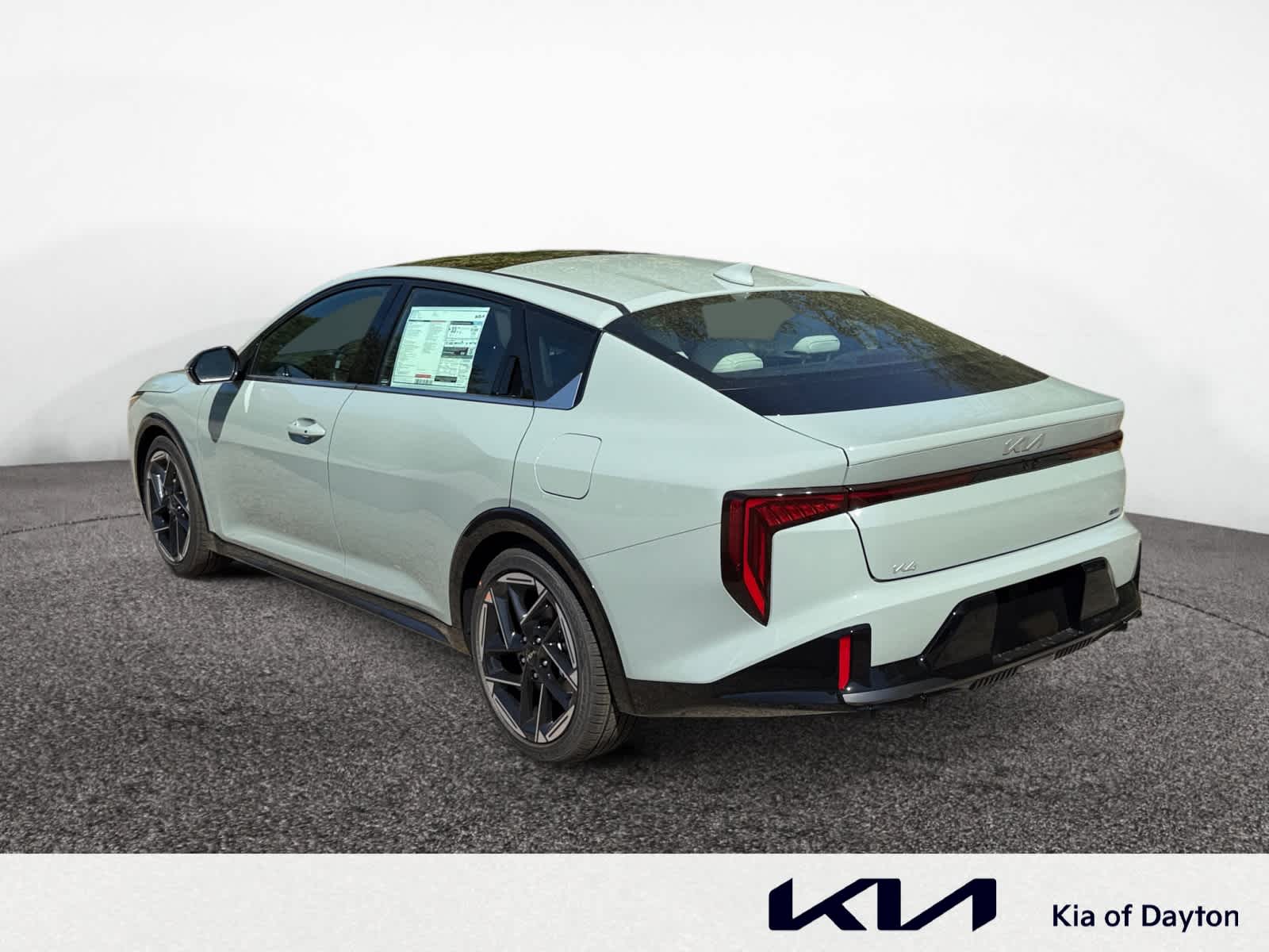 2025 Kia K4 GT-Line photo 3