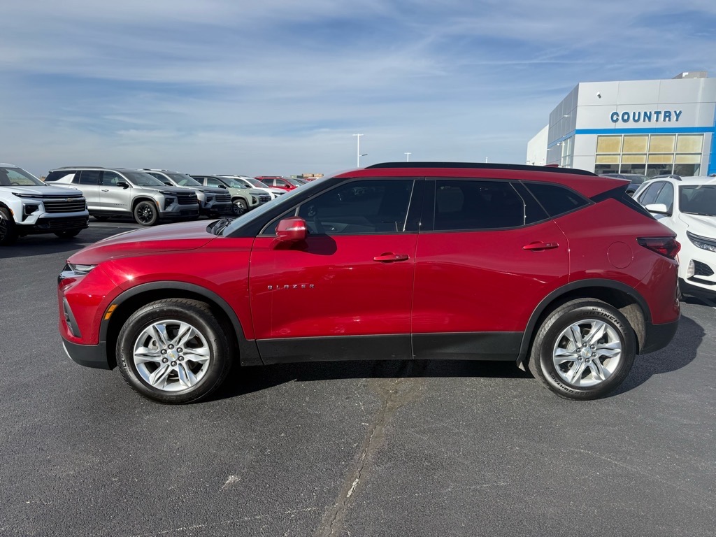 Used 2019 Chevrolet Blazer 2LT with VIN 3GNKBCRS2KS704034 for sale in Herscher, IL