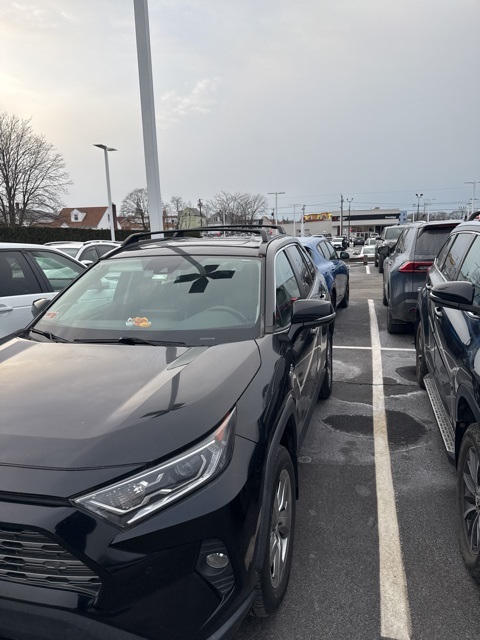 2019 Toyota RAV4 Limited's photo