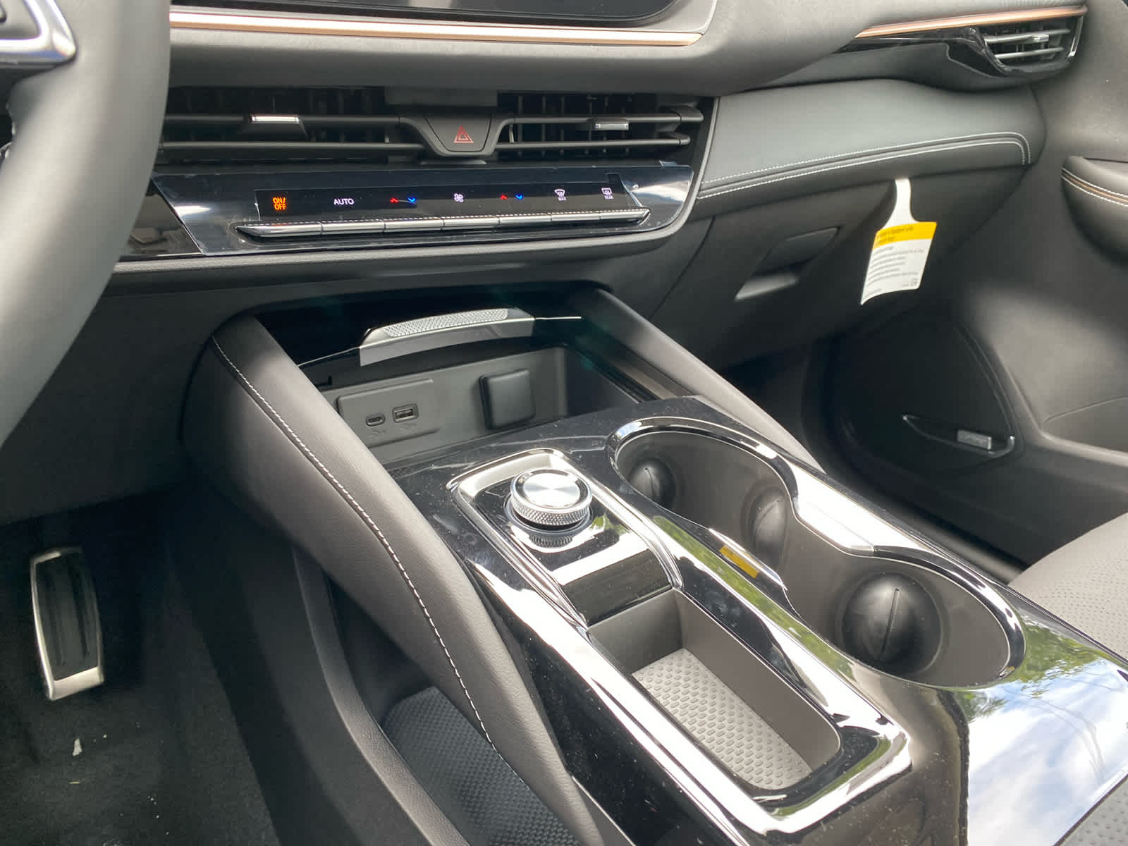 2025 Buick Envision Sport Touring photo 22