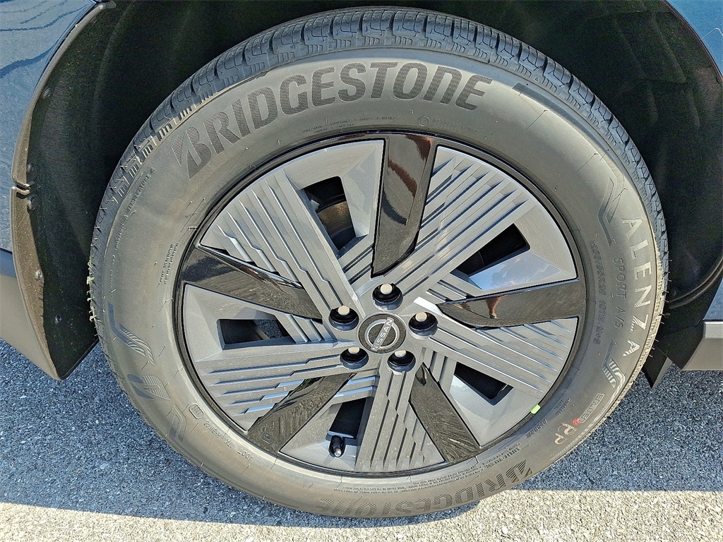 2025 Nissan Murano SL photo 4