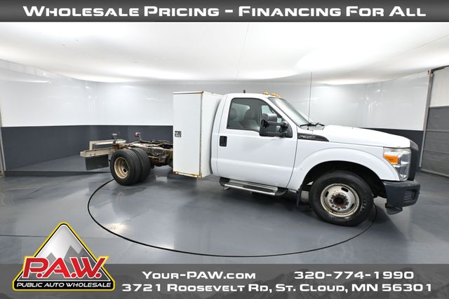 2015 Ford F-350 Super Duty Chassis Cab XL