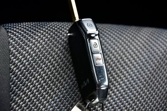 2023 Kia Seltos LX photo 26