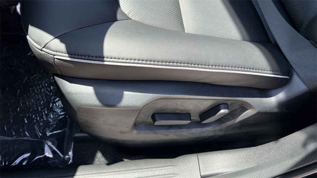 2025 Mazda CX-5 2.5 Select photo 48
