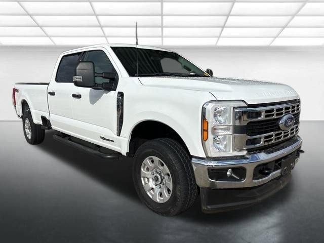 2024 Ford F-250 Super Duty XLT's photo