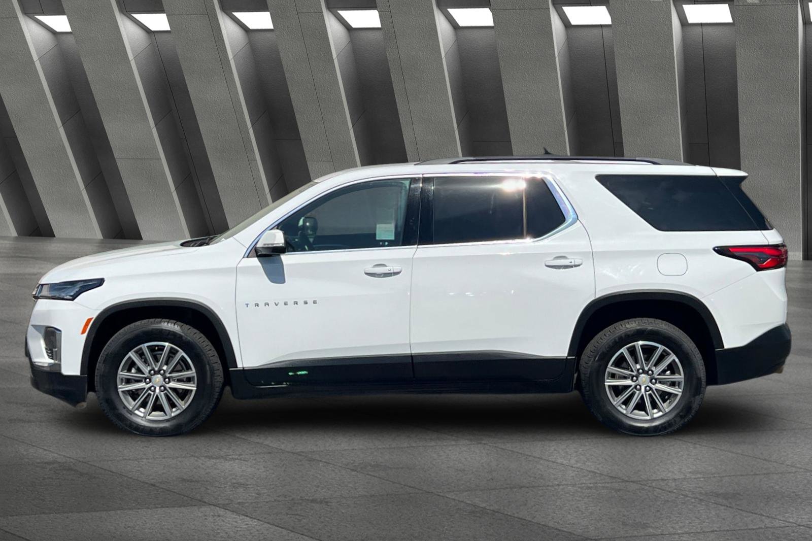 2023 Chevrolet Traverse Cloth photo 6