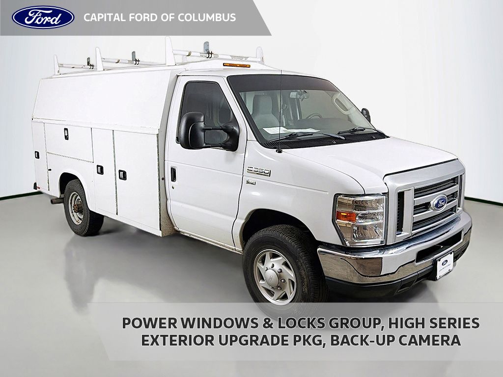 2017 Ford E-Series Cutaway Base's photo