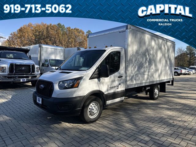 2024 Ford Transit Cutaway photo 4