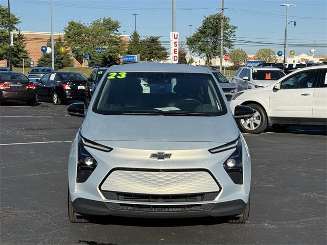 2023 Chevrolet Bolt EV 2LT photo 2