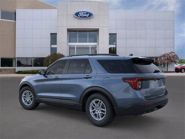 2026 Ford Explorer photo 3