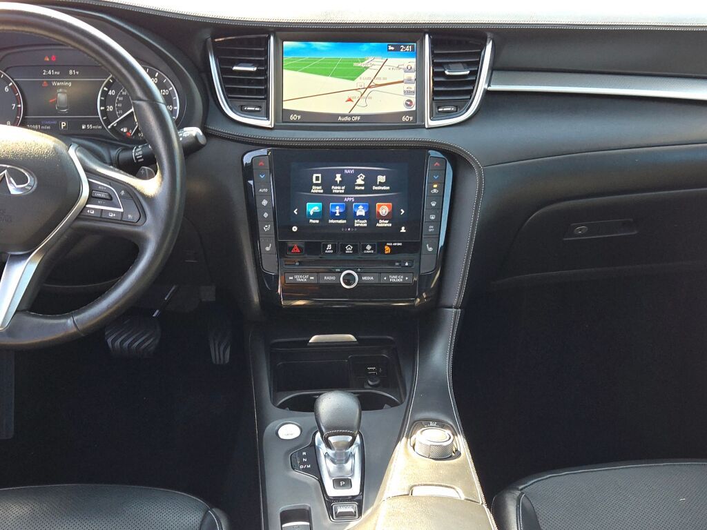 2019 Infiniti QX50 Essential photo 19