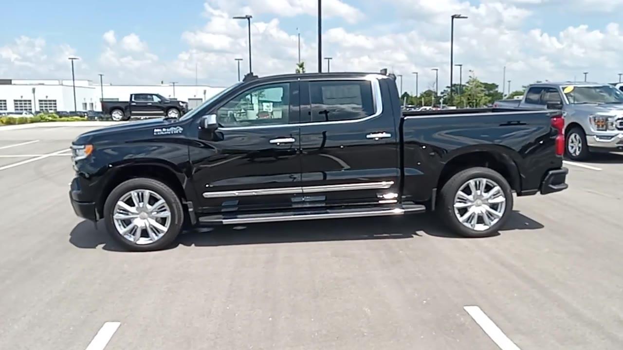 2025 Chevrolet Silverado 1500 High Country photo 5