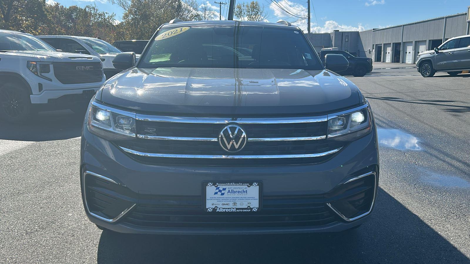 Used 2021 Volkswagen Atlas Cross Sport SE w/Tech R-Line with VIN 1V2RE2CA9MC212276 for sale in Wakefield, MA