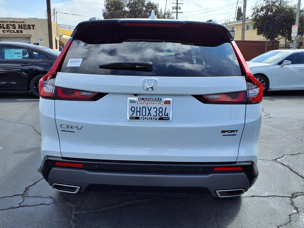 2024 Honda CR-V Hybrid Sport Touring photo 4