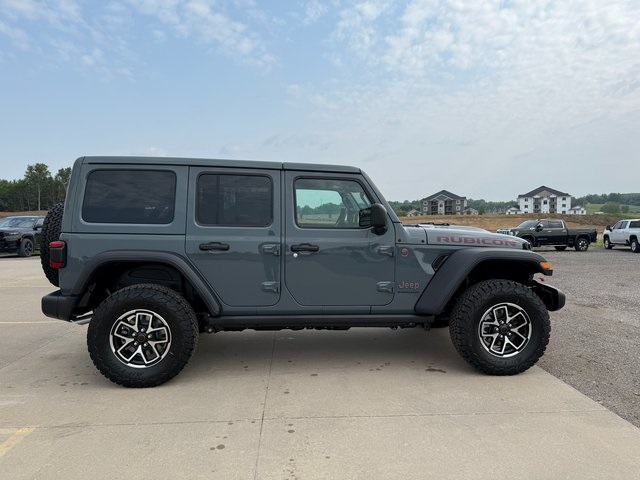 2025 Jeep Wrangler Rubicon photo 4