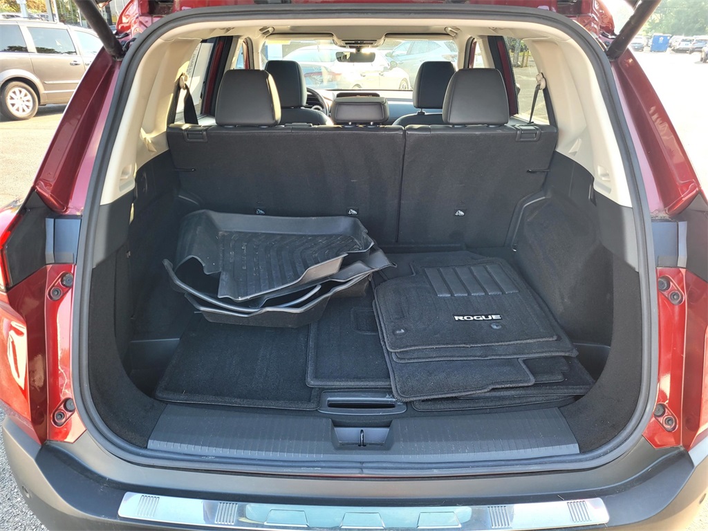 2022 Nissan Rogue Platinum photo 16