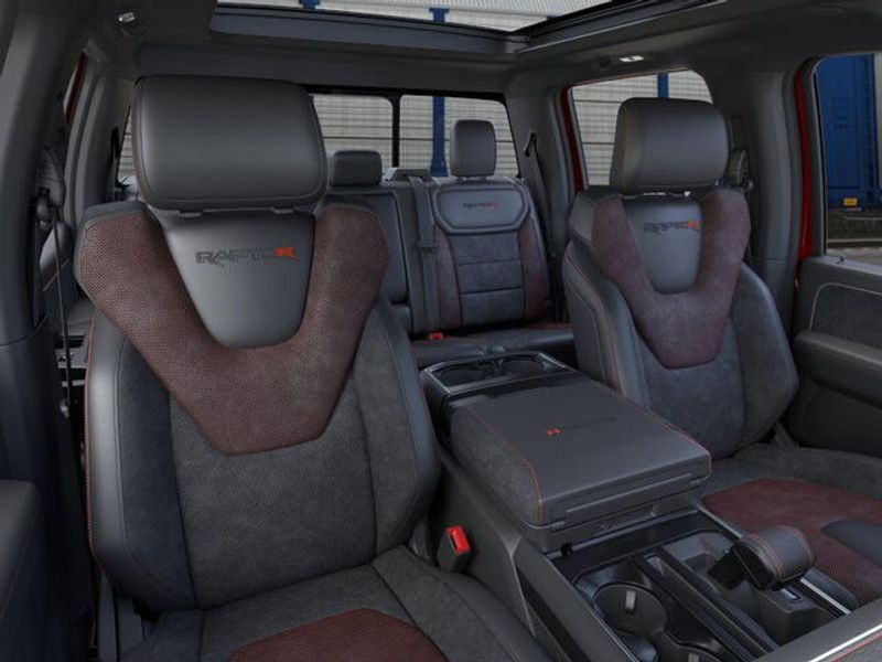 2025 Ford F-150 Raptor photo 3