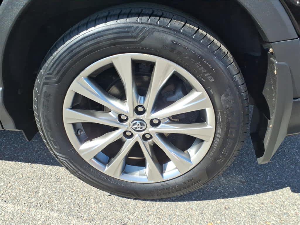 2017 Toyota RAV4 Limited SE Platinum photo 9