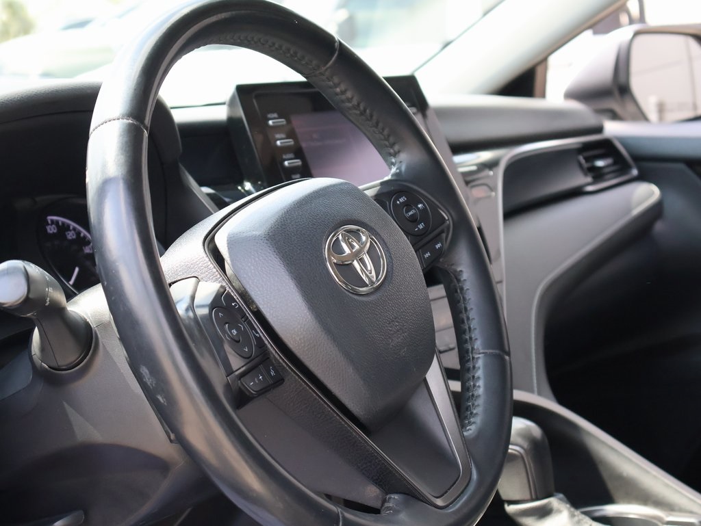 2022 Toyota Camry SE photo 22