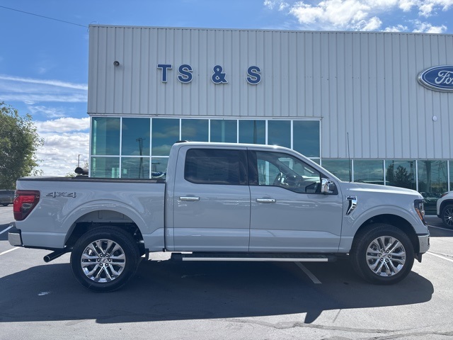 2024 Ford F-150 XLT photo 3