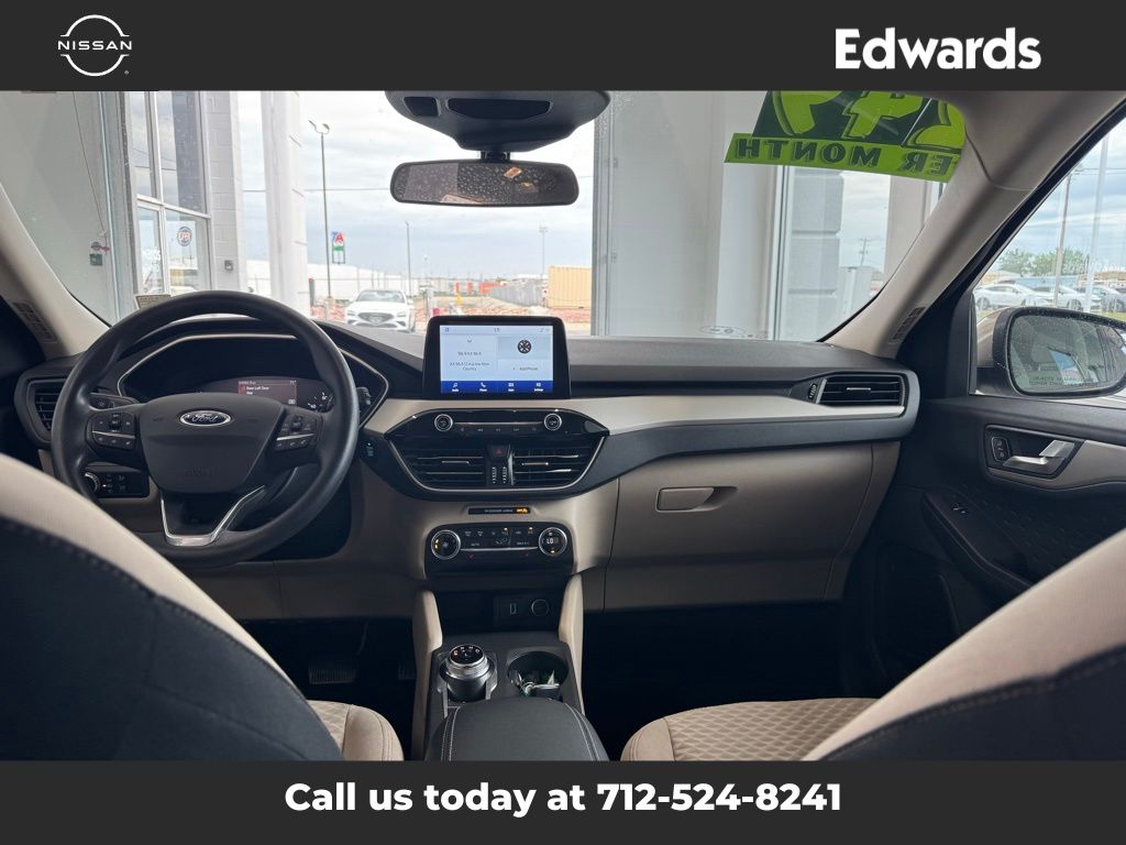 2020 Ford Escape SE photo 16