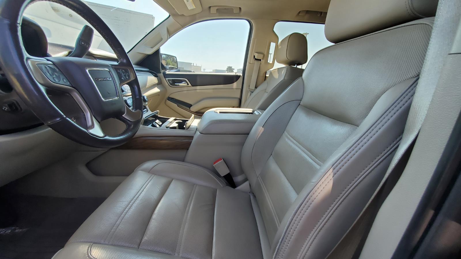 2020 Gmc Yukon Denali photo 2
