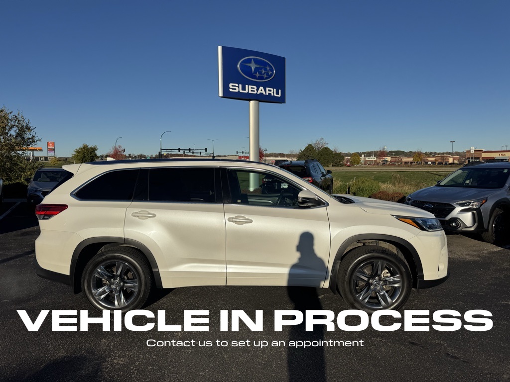 Used 2019 Toyota Highlander Limited Platinum with VIN 5TDDZRFHXKS979311 for sale in Rochester, Minnesota