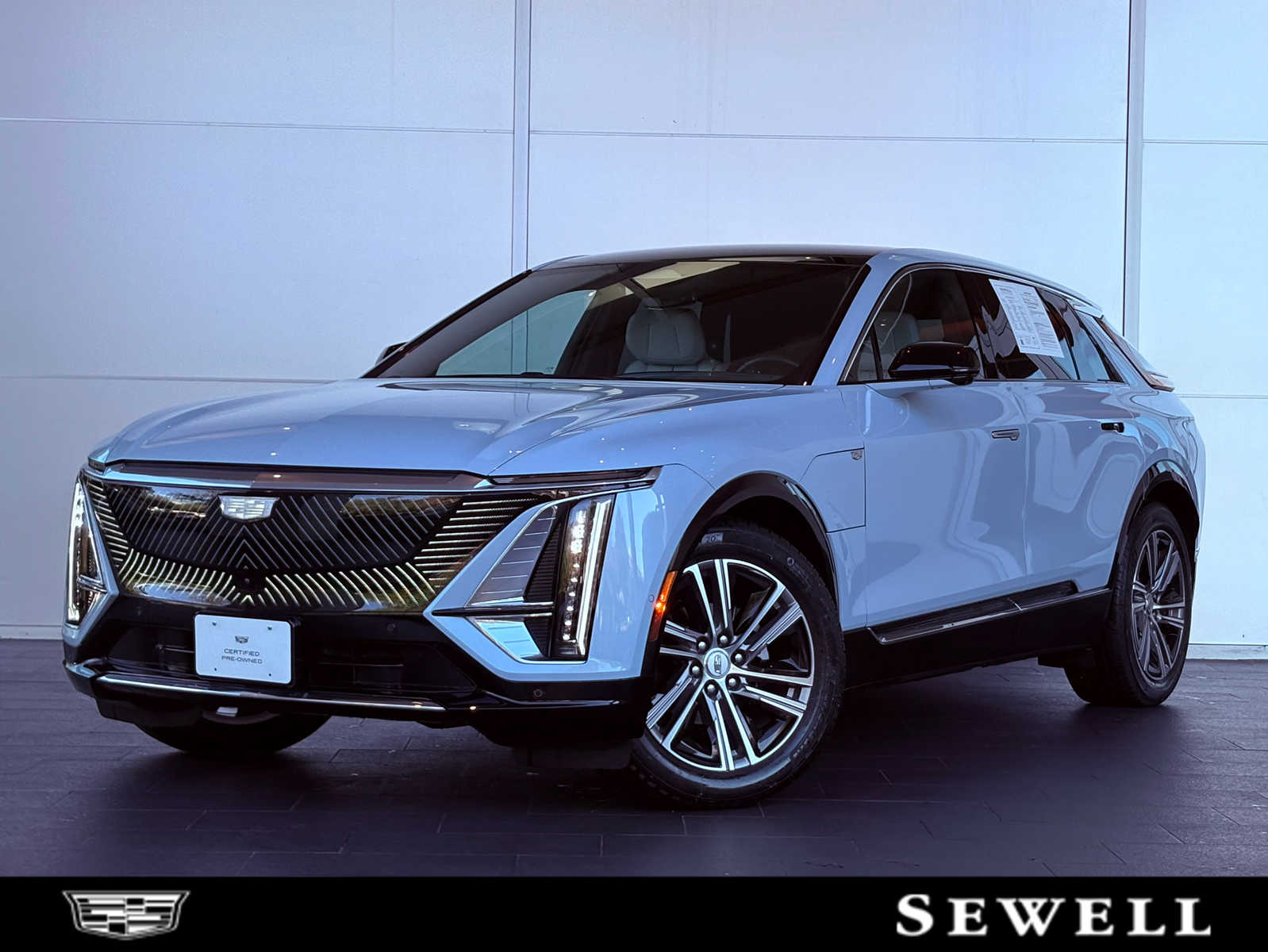 2024 Cadillac LYRIQ Luxury 1's photo