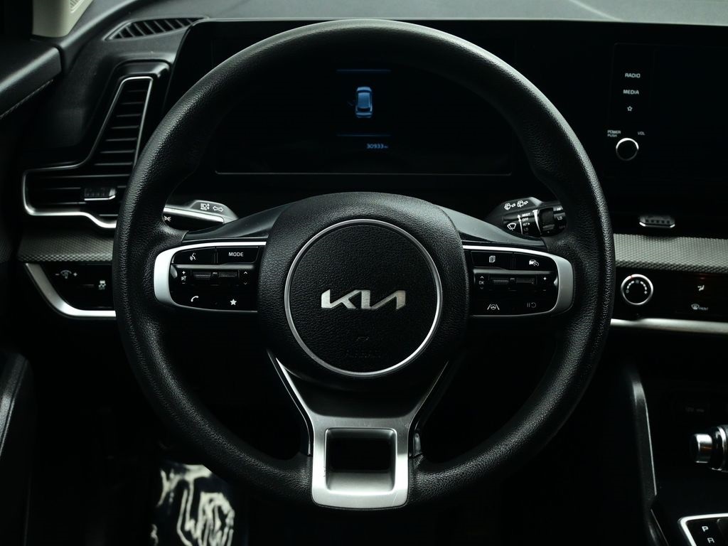 2023 Kia Sportage LX photo 3