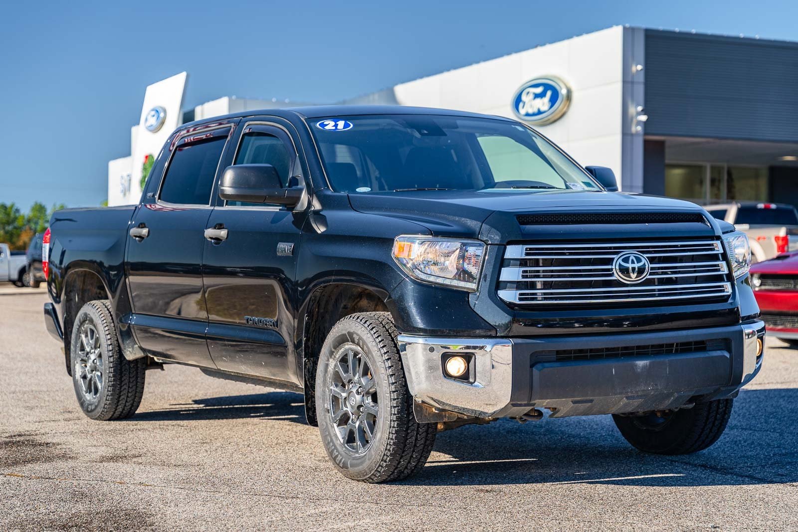2021 Toyota Tundra SR5's photo
