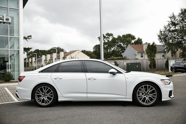 2022 Audi A6 3.0T Premium Plus Quattro photo 2