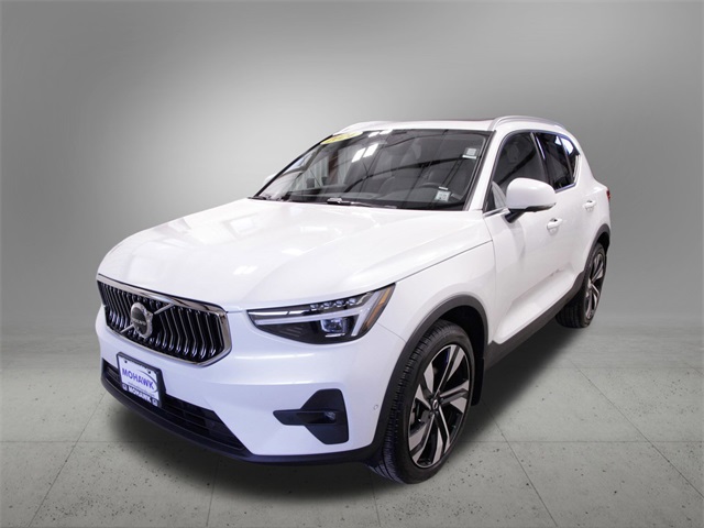 2024 Volvo XC40 Ultimate's photo