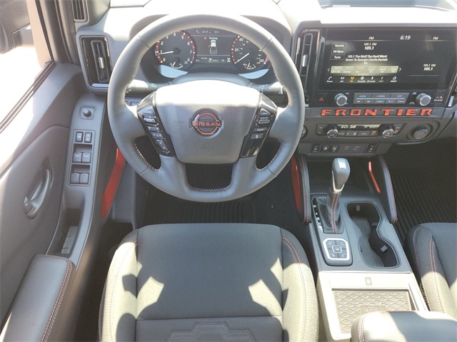 2026 Nissan Frontier Crew Cab PRO-4X photo 8