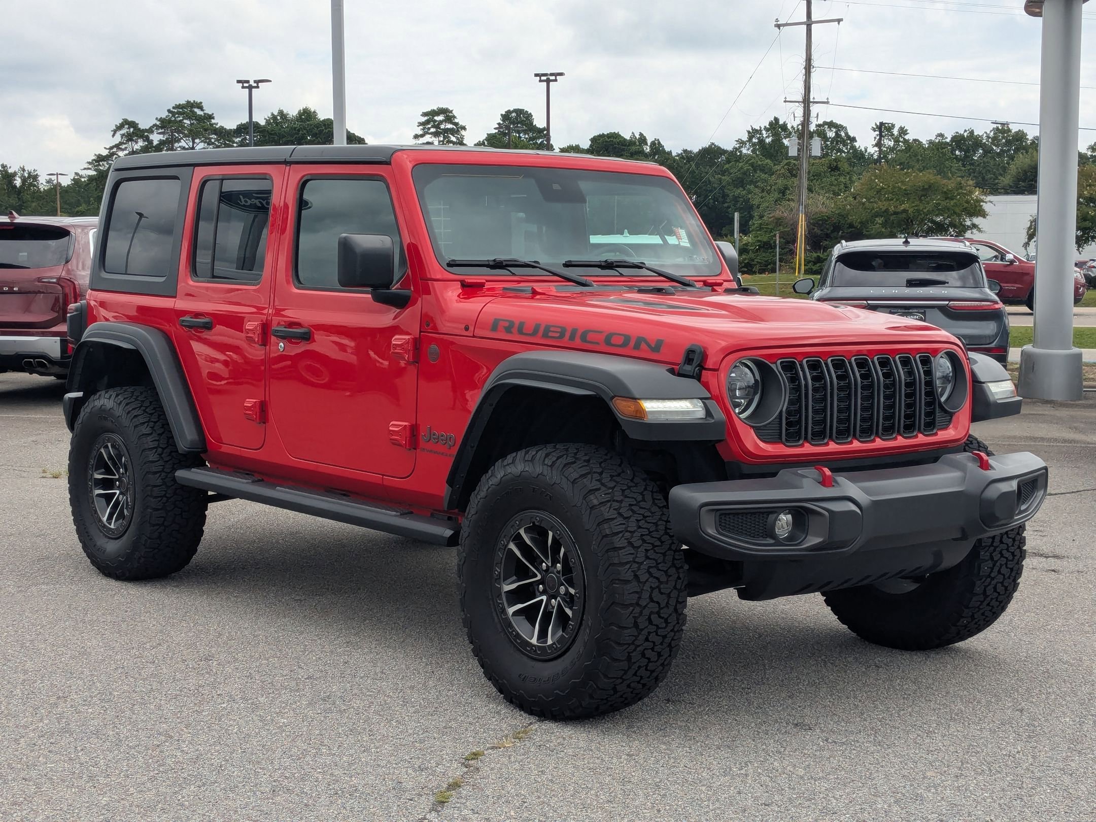 2024 Jeep Wrangler Rubicon photo 3