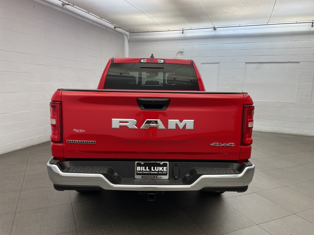 2025 Ram 1500 Big Horn Lone Star photo 3