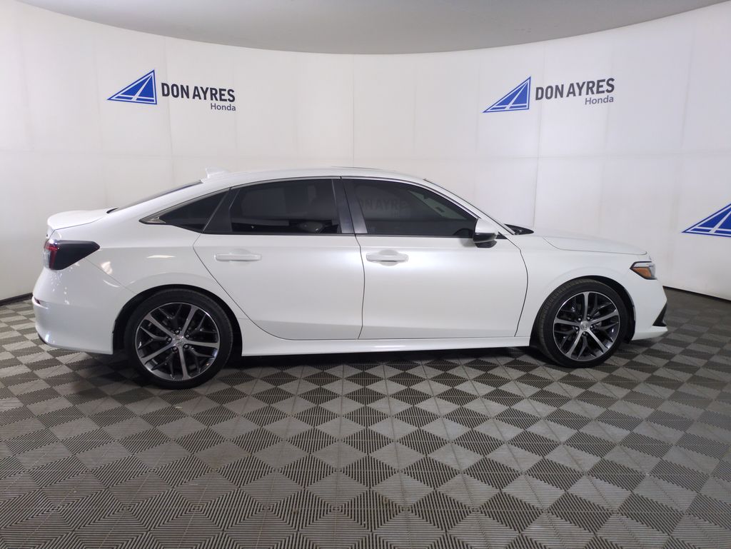 2023 Honda Civic Touring photo 6