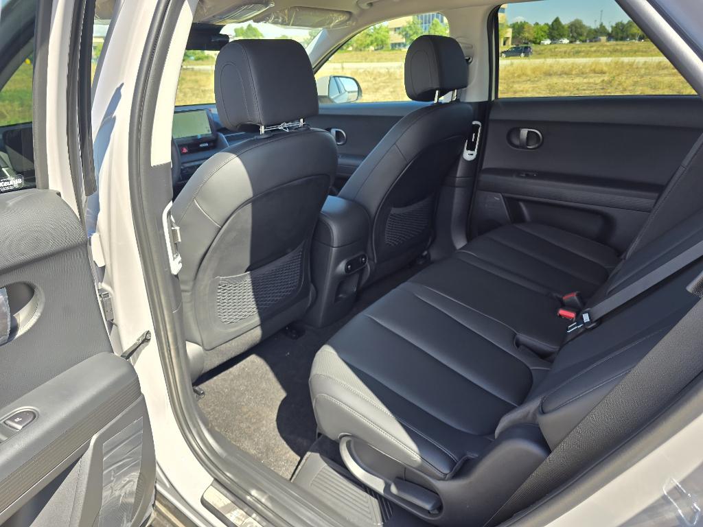 2025 Hyundai Ioniq 5 SEL photo 24
