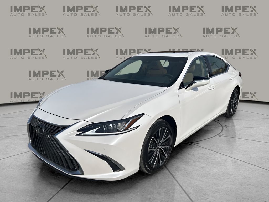 2025 Lexus ES Base's photo