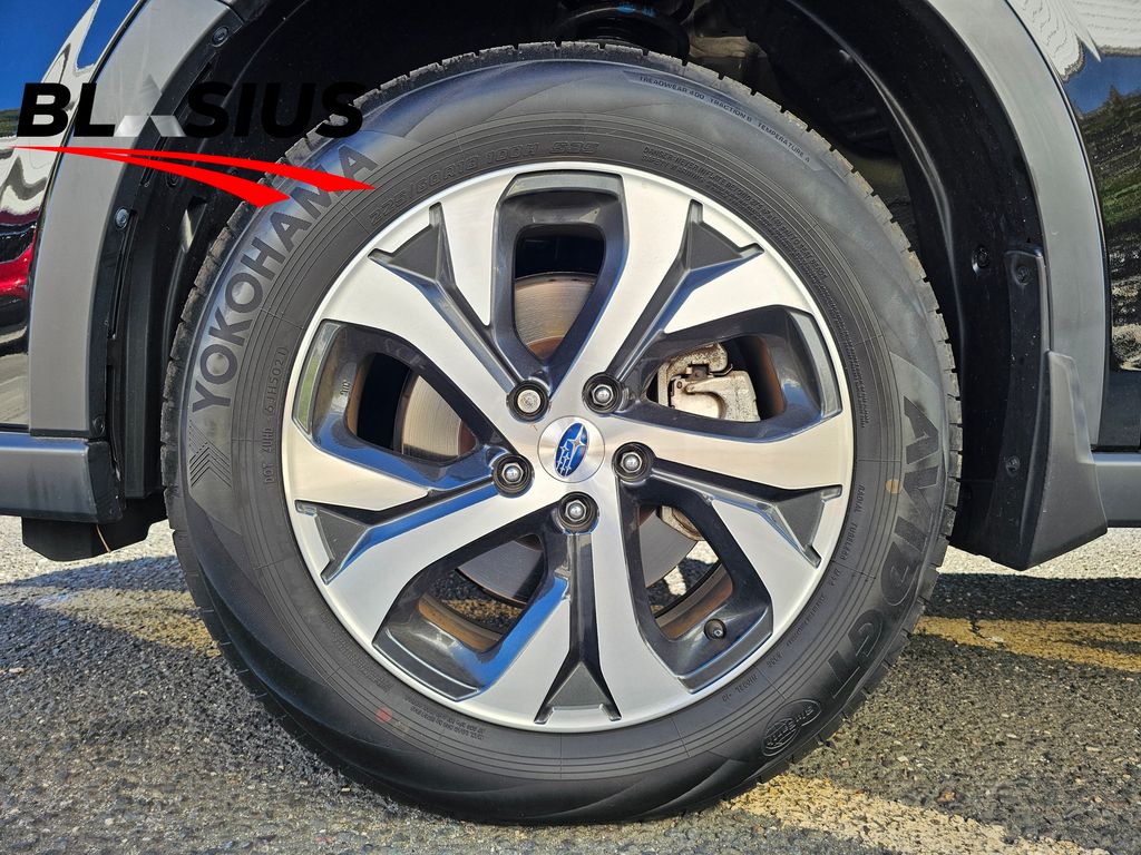 2022 Subaru Outback Touring XT photo 5