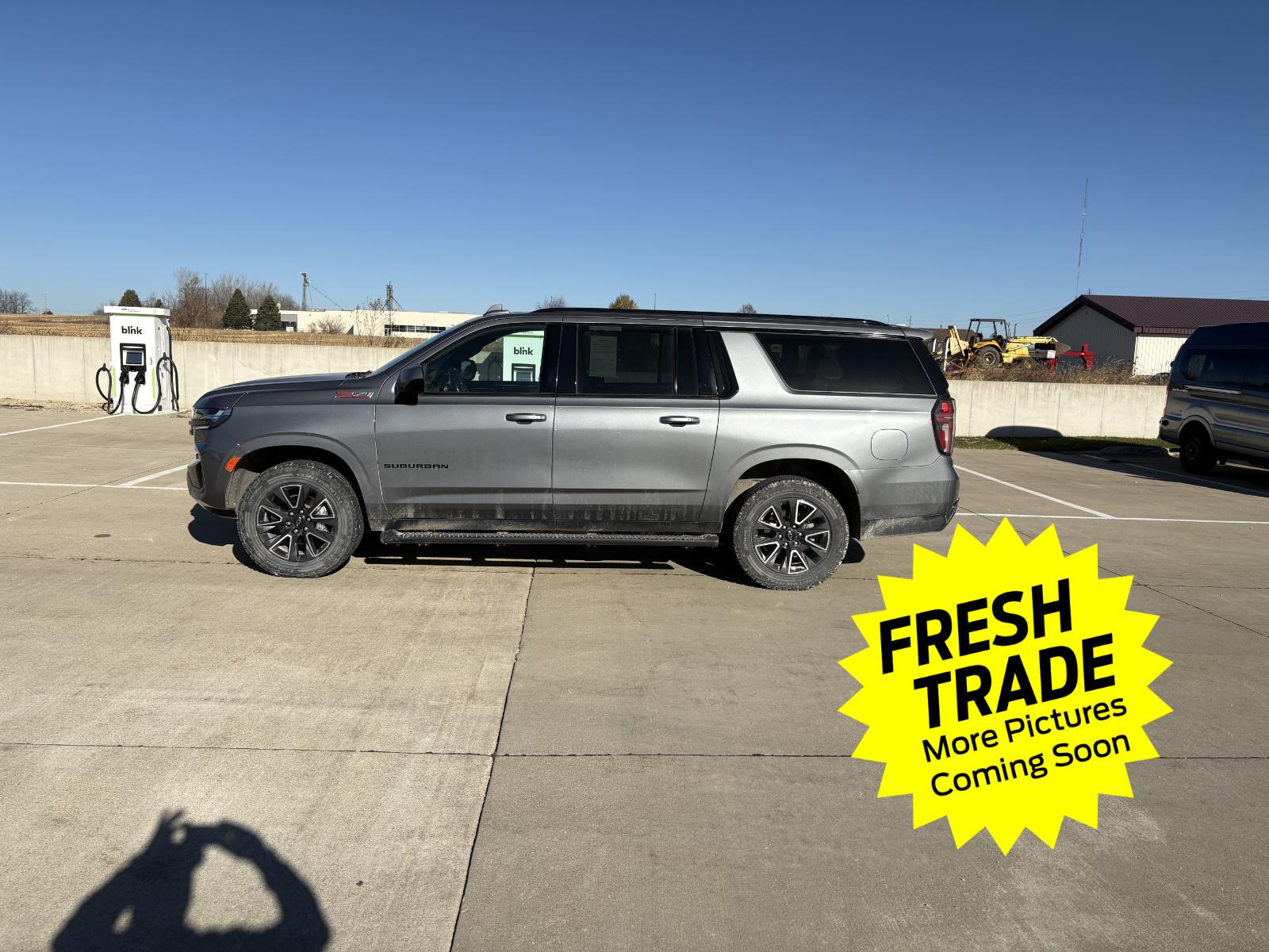 2021 Chevrolet Suburban Z71 photo 3