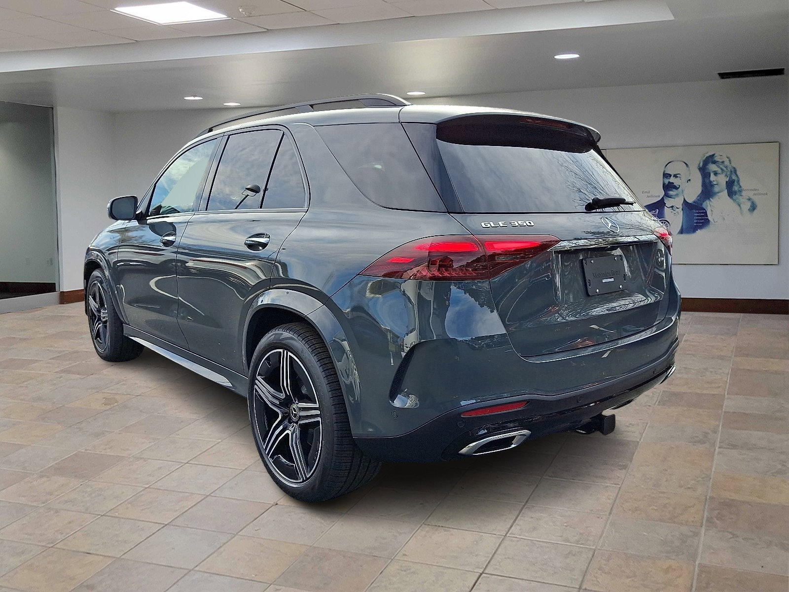 2026 Mercedes Benz GLE 350 4MATIC photo 2