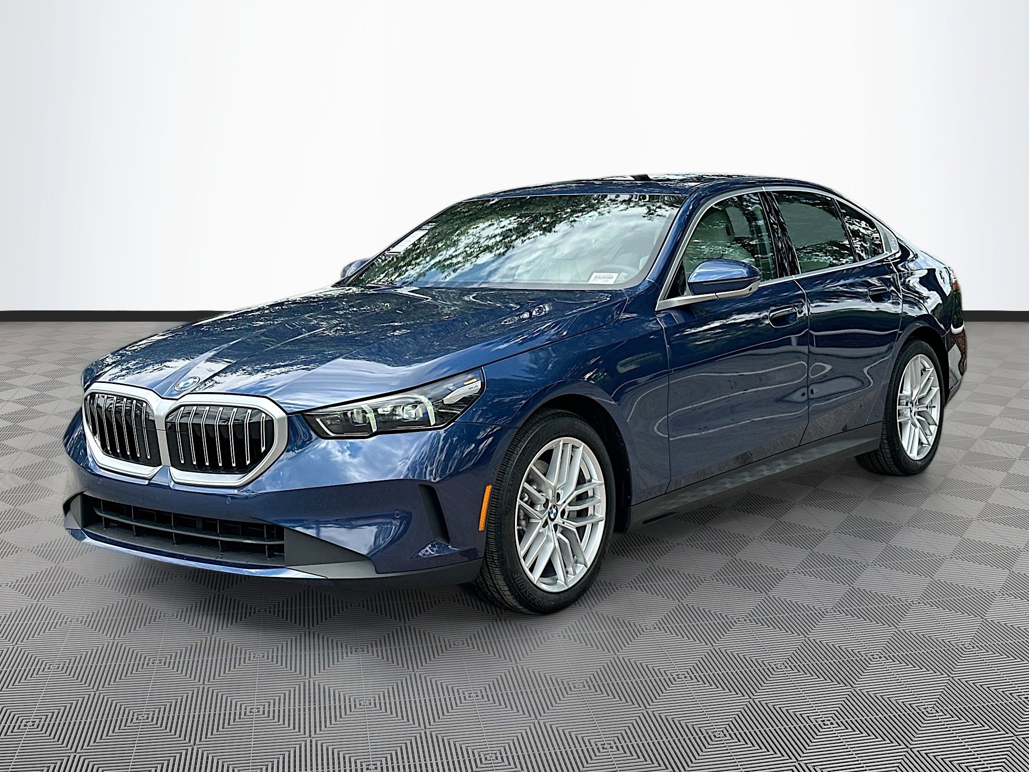 2025 Bmw 530i photo 3