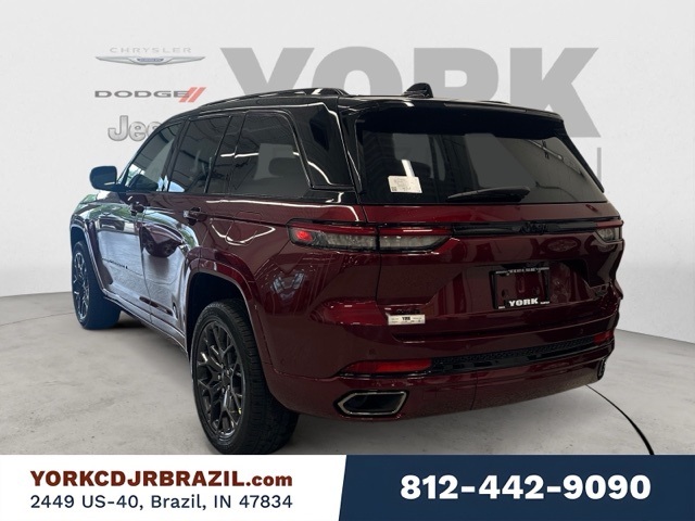 2025 Jeep Grand Cherokee Summit photo 3