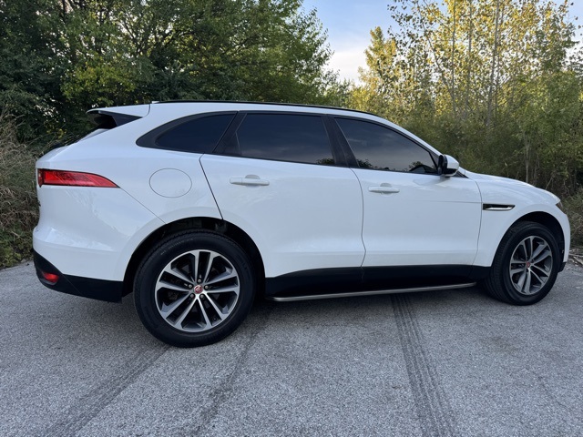 2018 Jaguar F-PACE Premium photo 2