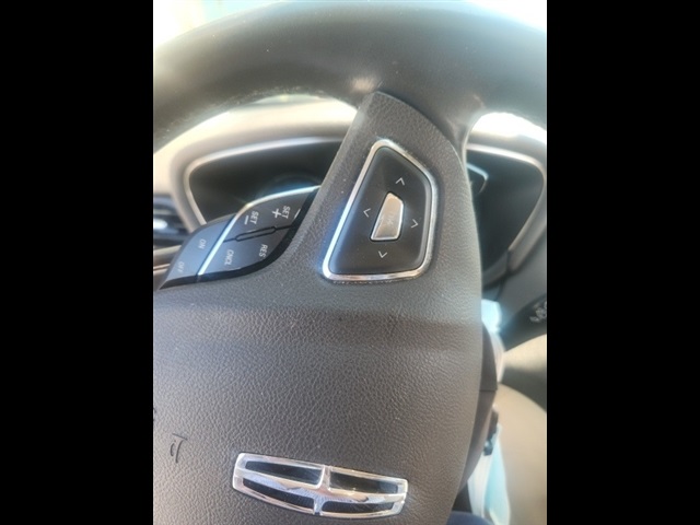 2015 Lincoln MKC Base photo 4