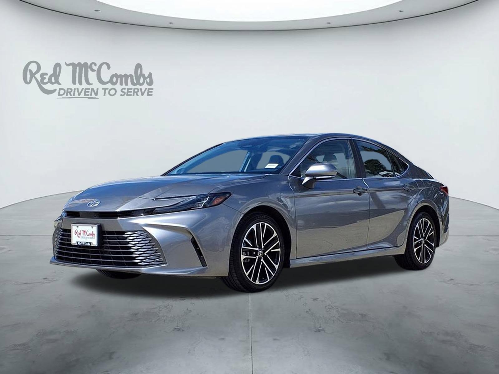 2025 Toyota Camry XLE's photo