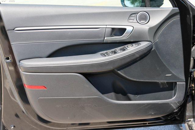 New 2025 Black Hyundai Limited image 9