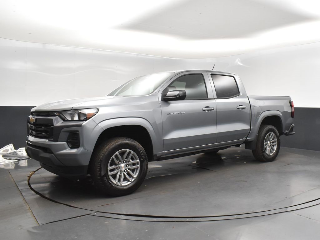 2026 Chevrolet Colorado LT photo 3